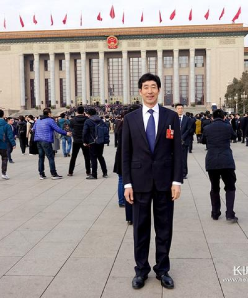 加入我们：成都兴龙的人才招聘与团队建设